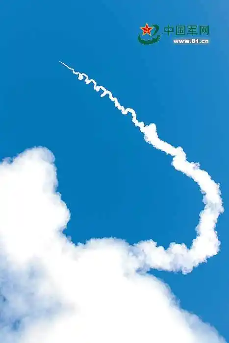 外媒热炒中国试射东风5c美方称已难守第一岛链