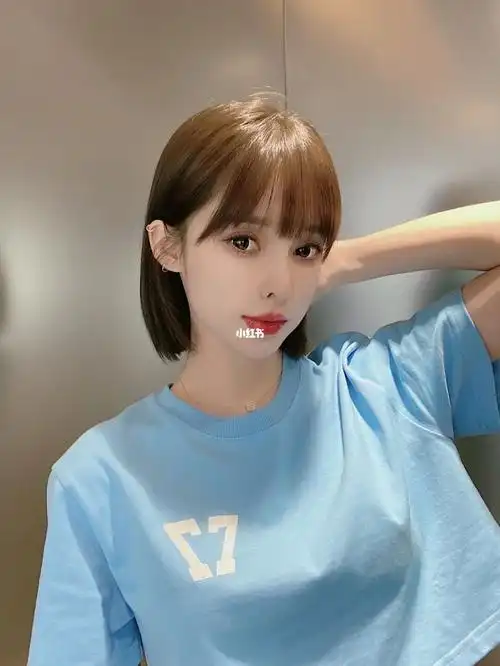 齐刘海短发