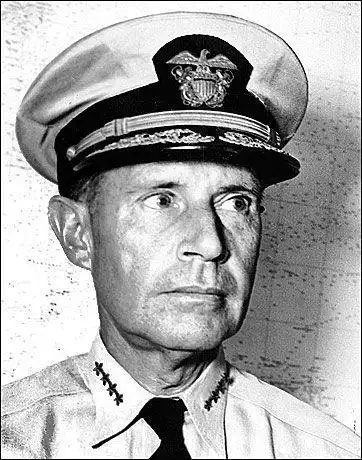 斯普鲁恩斯被追授的美国海军五星上将