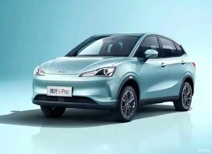 哪吒汽车价格及图片