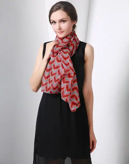 女士桔色炫彩波浪纹时尚围巾披肩