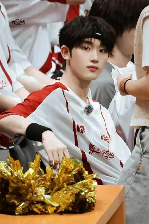 丁程鑫超话#马嘉祺丁程鑫hi6上班##时代少年团方已报警##丁程鑫你好