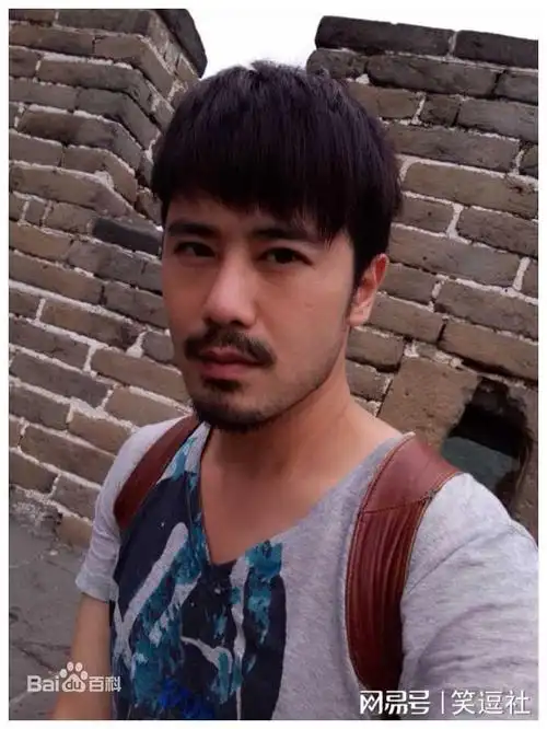 娶了"摇滚女神"谭维维,生下一儿一女,陈亦飞的生活如今怎么样