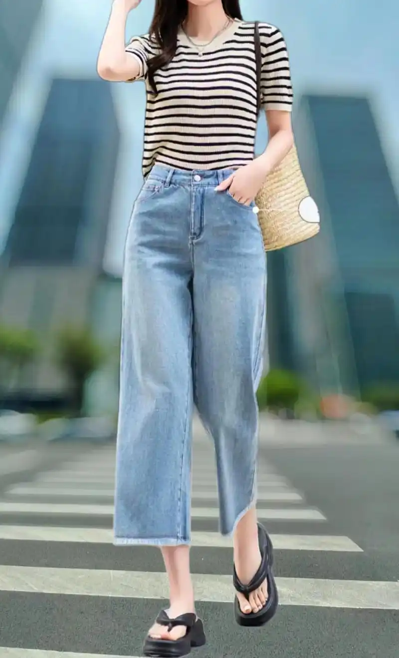 姐妹们!炎炎夏日,这款浅蓝色牛仔裤恰好是小个子女生的时尚必备