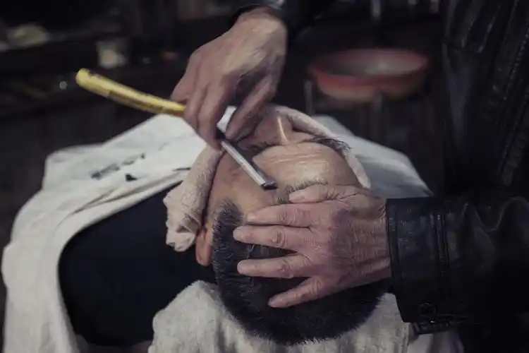 人文纪实摄影:安徽铜陵大通镇老式理发店