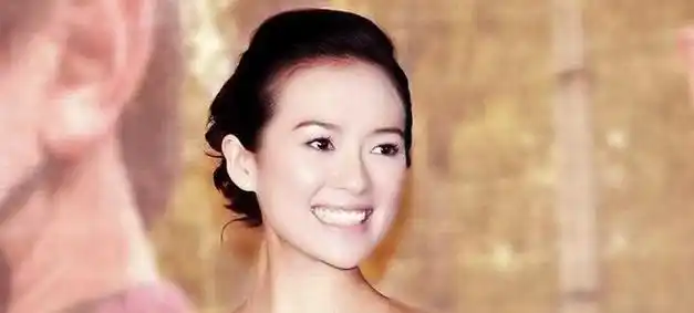 章子怡年轻时有多美青春期照片曝光堪称真正的玉女掌门人