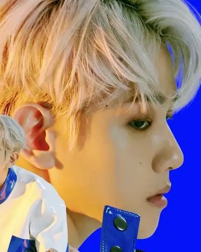 unbelievable2020了竟然还能看到白发边伯贤