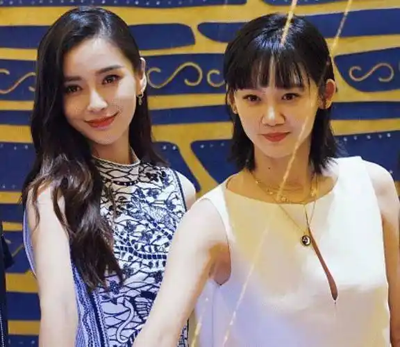 蔡徐坤吃雪糕一脸开心,baby和苗苗热聊,宋雨琦落单_节目_郑恺_时候