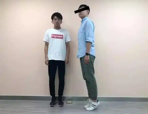 的确,男生常常会隐瞒身高,173敢报178,175就敢报183,这对女生造成了