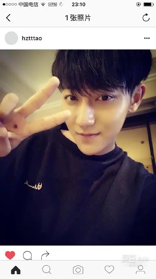 [黄子韬][新闻]160603 黑发黄子韬ins更新 自拍好看到爆炸!