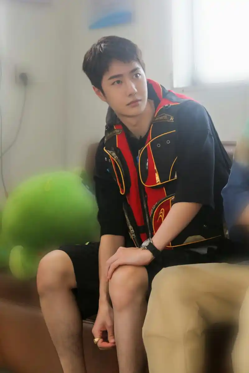 可可爱爱的,感觉随时会跟着姐姐回家 #王一博