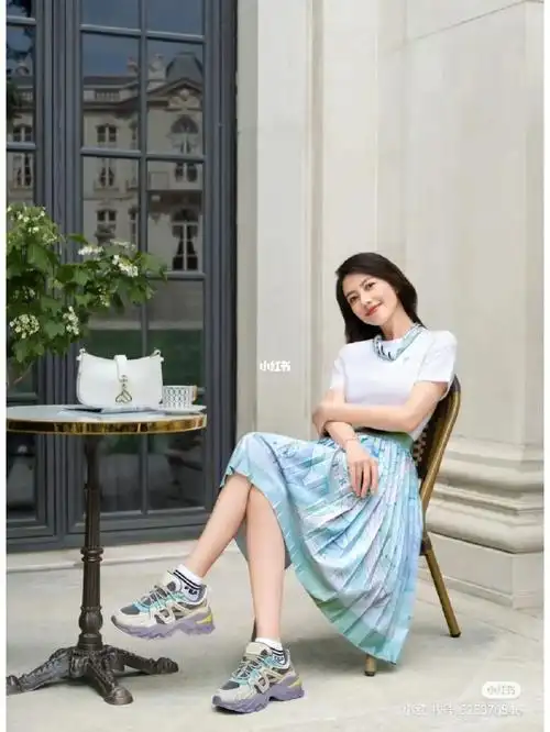 斐乐fila欧若拉高圆圆同款