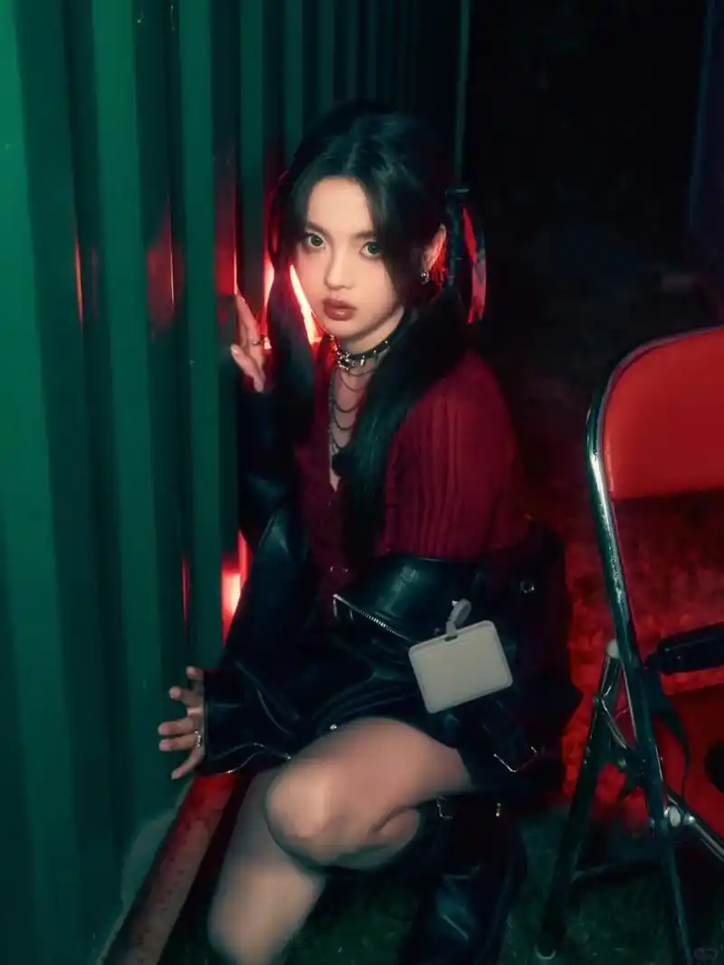 复古骑士靴elayna & 杨超越.复古骑士靴elayna  - 抖音