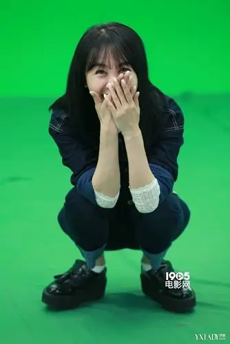 《日照重庆》中文艺范儿的小雯,还是湖南卫视《花儿与少年》中呆萌的"