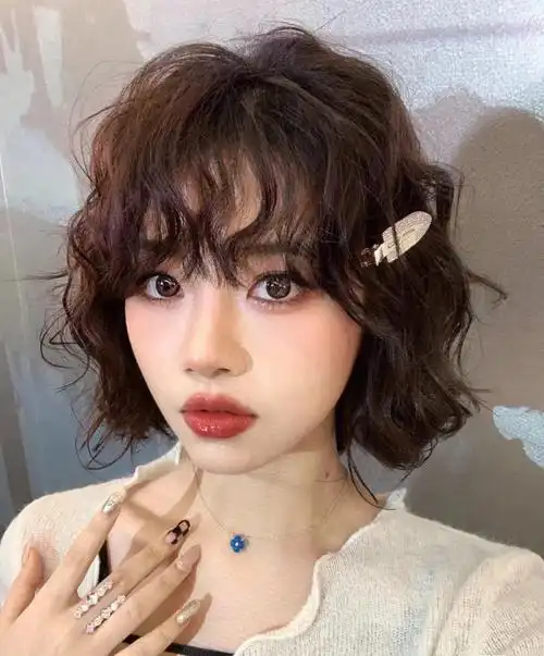 短发_烫发_会展航洋城攻略_设计风格_南宁烫头发_时尚_发型