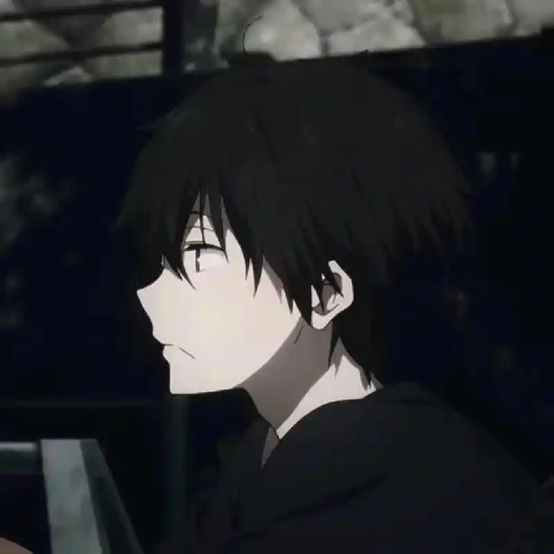 男生伤感头像10 所有的热情都会在等待和失望中消失,没有例外