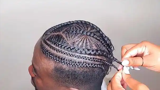 这脏辫可不是随便什么人都能驾驭的发型.