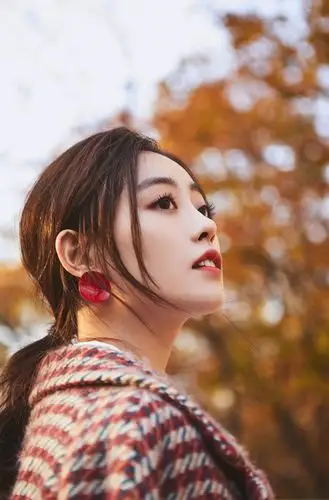 祝绪丹清丽脱俗时尚写真大片