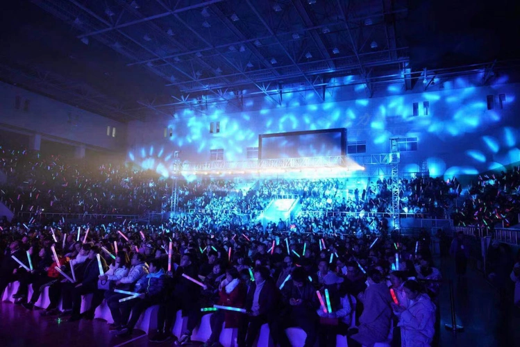 富力之夜 星耀宝鸡|富力湾周传雄群星演唱会传奇开唱!