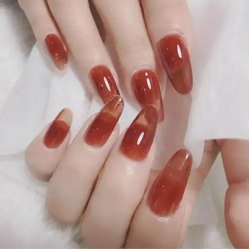 适合黄黑肤色姐妹的显白新年款美甲