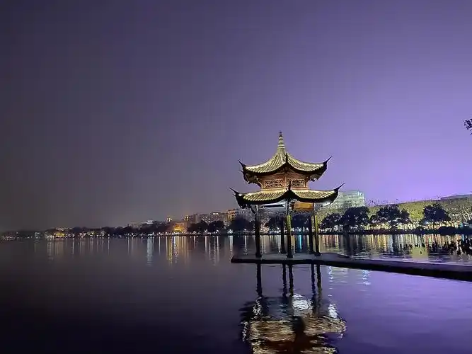 西湖夜景 - 油乐园 - 一加手机社区官方论坛