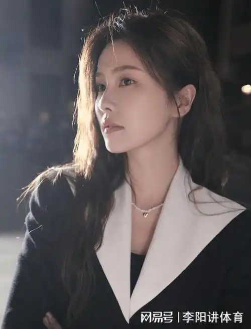 知名演员白鹿拍摄宁安如梦被亲到快缺氧了好敬业