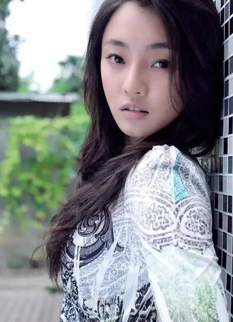 刘芊含个人资料(演员刘芊含个人图片)(8)