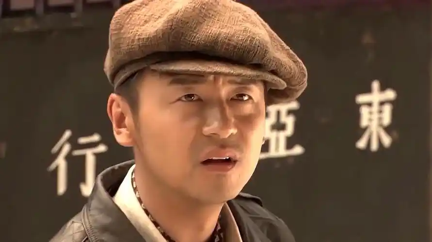 飞哥大英雄:飞哥说到做到,用钱换兄弟尸体位置,八爷却不敢收!