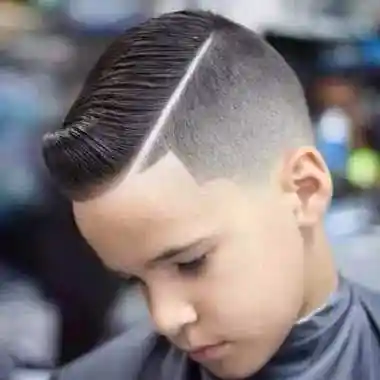 两岁宝宝男生发型(给孩子推头的技巧视频)