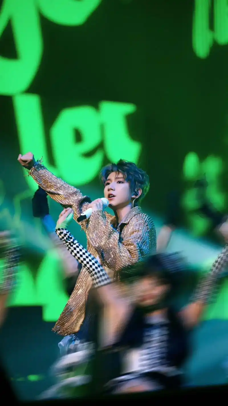 是你赋予绿海意义,由我们来生生不息98.#王源王源王源王源王 - 抖音