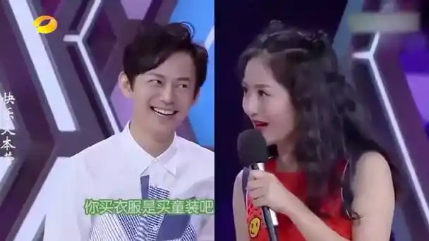 谢娜问何炅平时是不是买童装,何炅为了赢咬着牙说"那当然了!