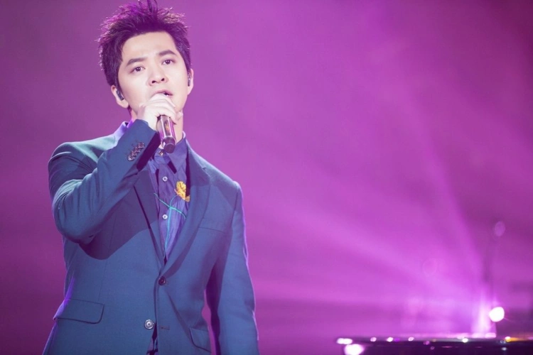 《十点半的地铁》:李健的巧思