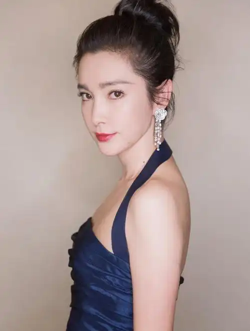 "亿万富婆"李冰冰:95年拍广告赚26万,被彭于晏得罪遭姜文暗讽