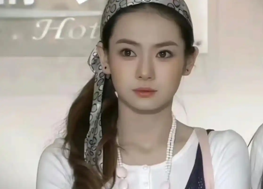 戚薇早期走甜美路线,还真是清纯啊