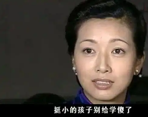 同样是演大宅门的香秀把江珊和谢兰对比一下差距就出来了