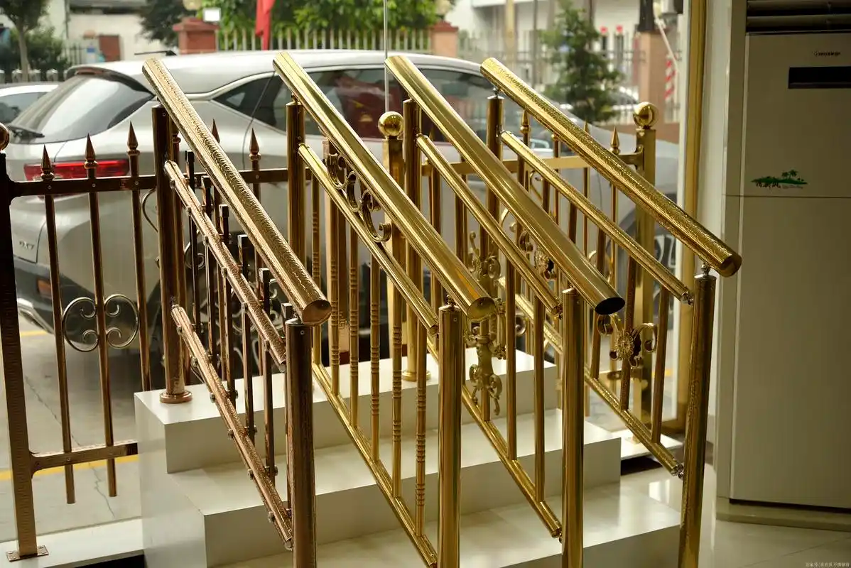 看过这篇文章,你就知道新房装修要怎么选择不锈钢楼梯扶手了