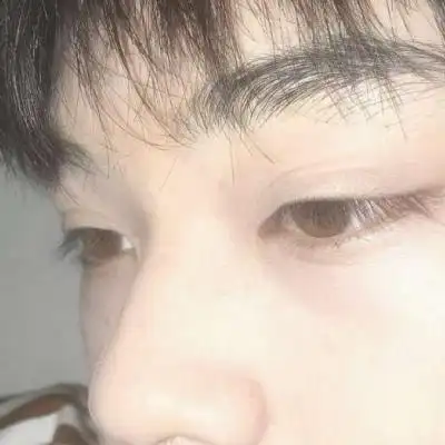 乔姒  自截男生眼睛部位