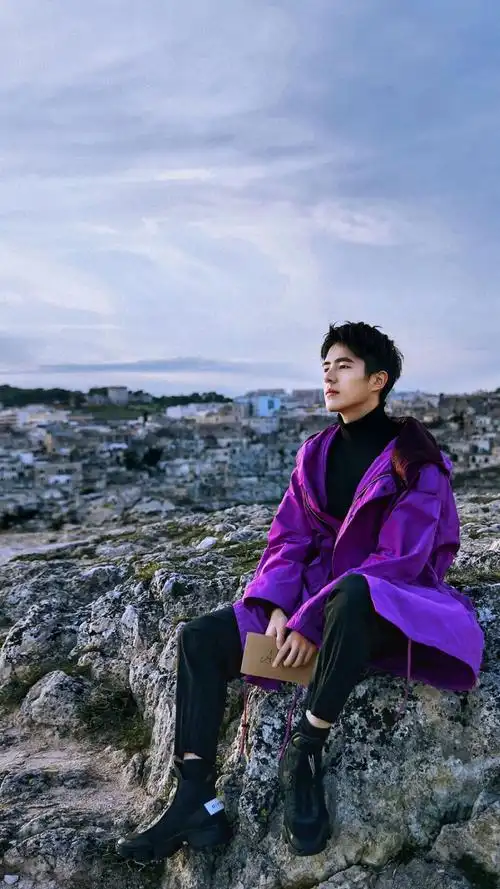 阳光帅气刘昊然时尚写真