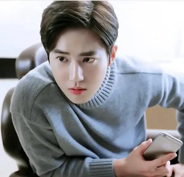 九锥理想型女友都是谁边伯贤喜欢娇小可爱型金钟仁的太好笑