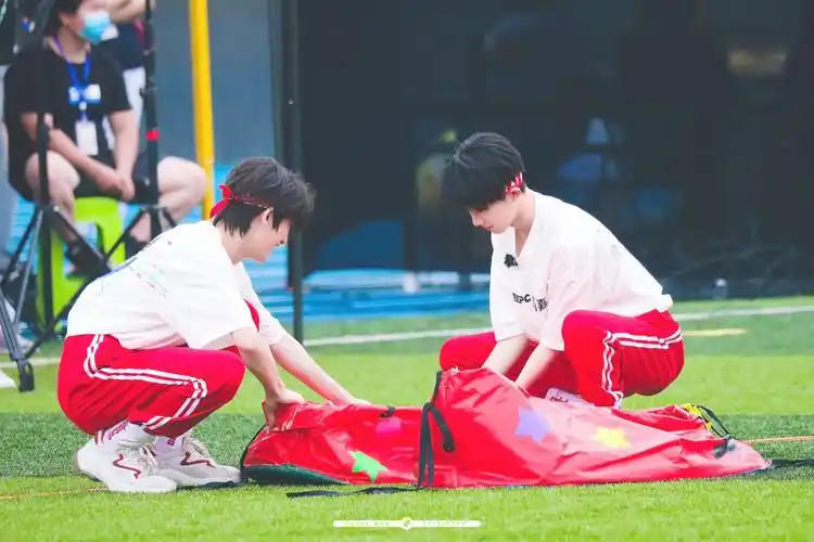 马丁/祺鑫/风年 图源水印 - 堆糖,美图壁纸兴趣社区