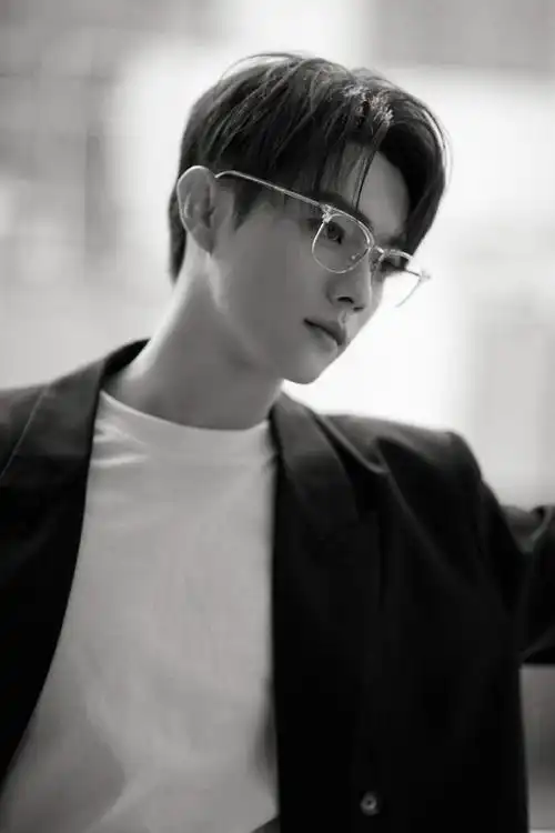 原相机下的许凯##许凯clarks大中华区品牌代言人