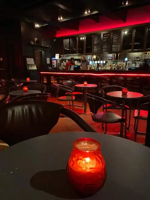 爱丁堡爵士酒吧