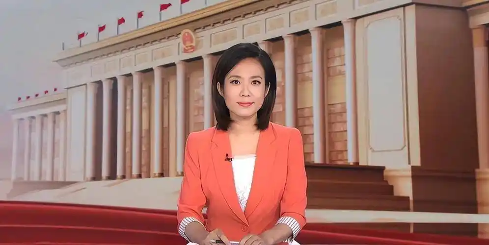 央视主持宝晓峰:从内蒙古走出的美女主播,44岁单身未婚_播音_父母