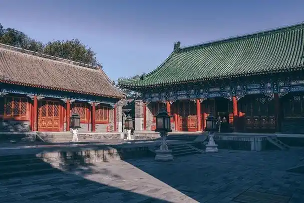 曾是"和府"的"恭王府",和珅家有多富,一根柱子能值30亿?