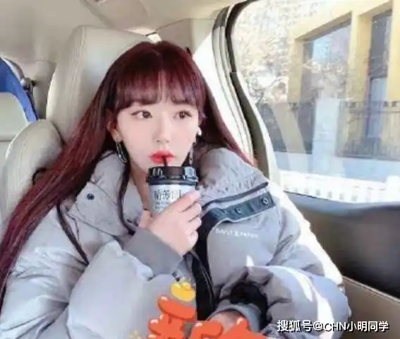 孔雪儿为什么被赶出jyp 孔雪儿王嘉尔互关私下什么关系_马伯骞