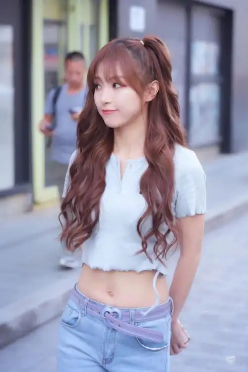 孔肖吟近期饭拍安利一下小偶像