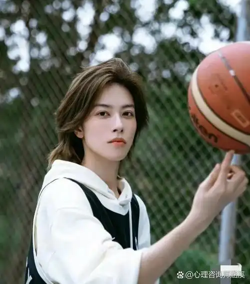 内娱雌雄难辨的五位高颜值美女:叶童,林青霞领衔,陈丽君新晋上榜 近年