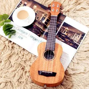 akama尤克里里小吉他迷你版乌克丽丽初学者儿童学生成人女生通用