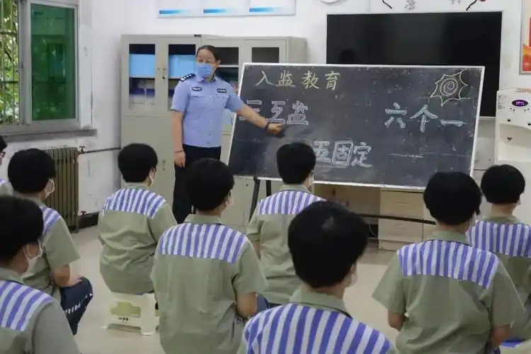 省女子监狱九监区以六步法强化入监教育
