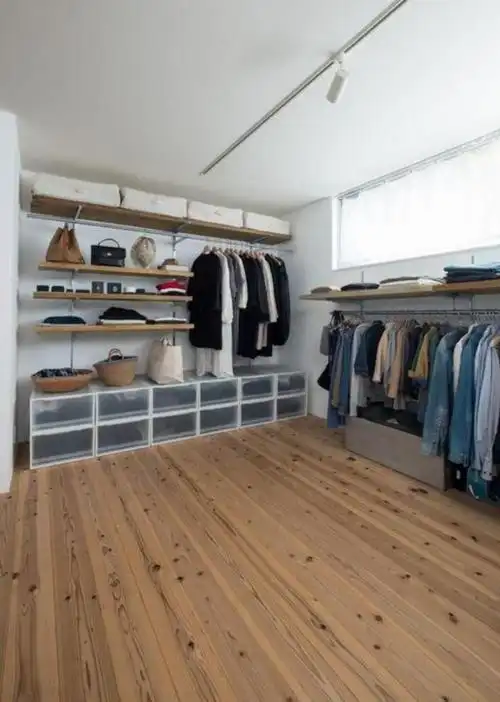 晒晒日本人的衣帽间,看完后网友纷纷感叹:为何国内不学学!